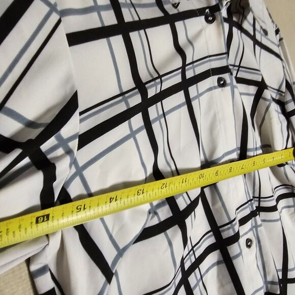 Susan Graver Women's Blouse Top Size XS Printed Woven Button Front Tunic Plaid - Picture 7 of 7